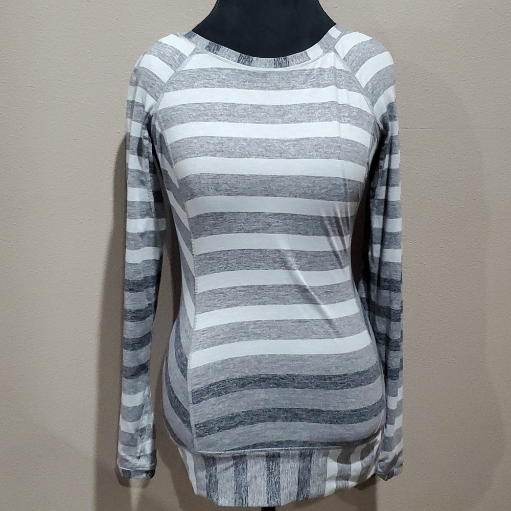 Lululemon grey white striped long sleeve thumbhole shirt